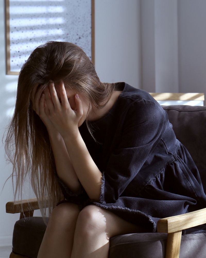 Woman addicted to opioids